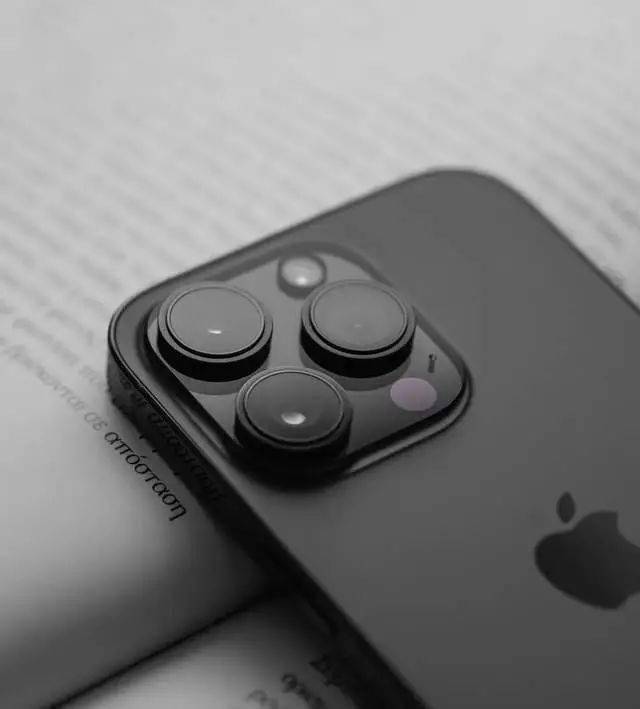 华为手机怎么关闭广告弹窗
:超实用小技巧，iPhone如何除去APP的开屏广告？