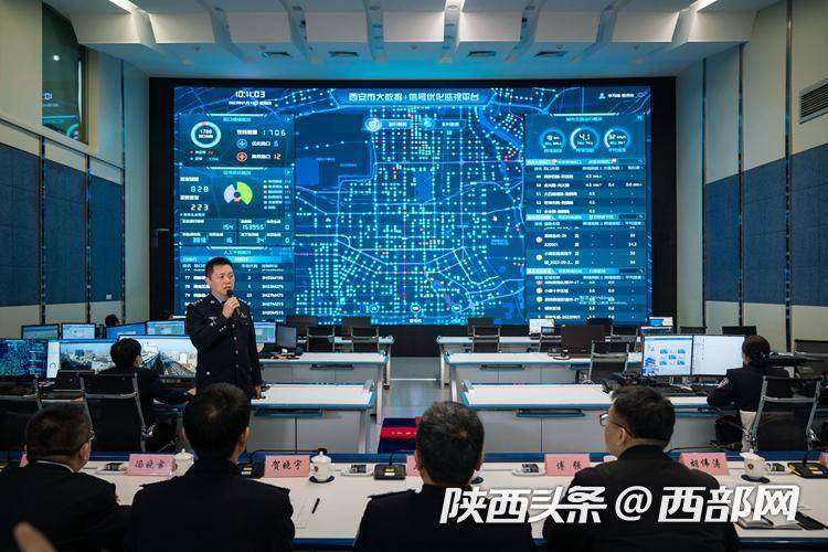 华为手机上带什么导航软件
:信号灯倒计时已同步至您的导航 西安公安交警“智慧安全红绿灯”上线