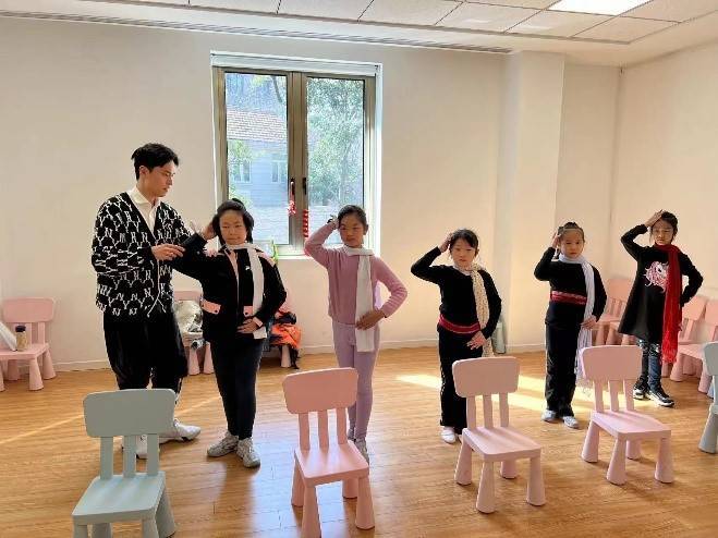 免费安装乐教乐学苹果版:9年带动5万孩子参与，沪语训练营能否带来新观众新市场？