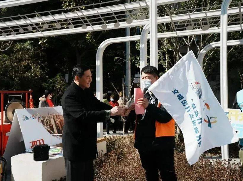 乐享视频苹果版叫什么名:阳春三月，赴一场和雷锋志愿的周家桥之约