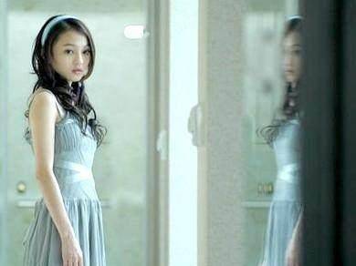 甜心大碰撞苹果版
:同是80后女歌手，张韶涵越变越美，王心凌却脸部崩塌如泥石流