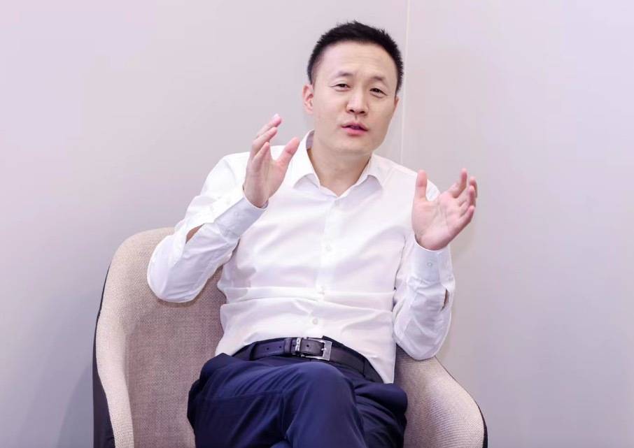 汽车大咖苹果版:车展季·大咖说丨哪吒汽车张勇：公司现金流充裕，能支撑到实现盈利