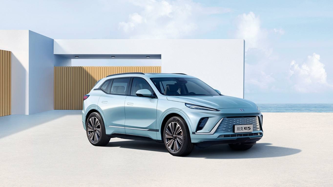 苹果5纯黑版:别克纯电5座SUV E5下周上市，艾维亚四驱版同步推出