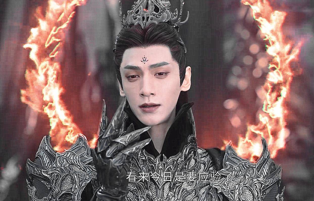 苹果版全民斩仙:长月烬明：澹台烬十大宝物，四珠二镯一线一印一弩一剑，斩天第三