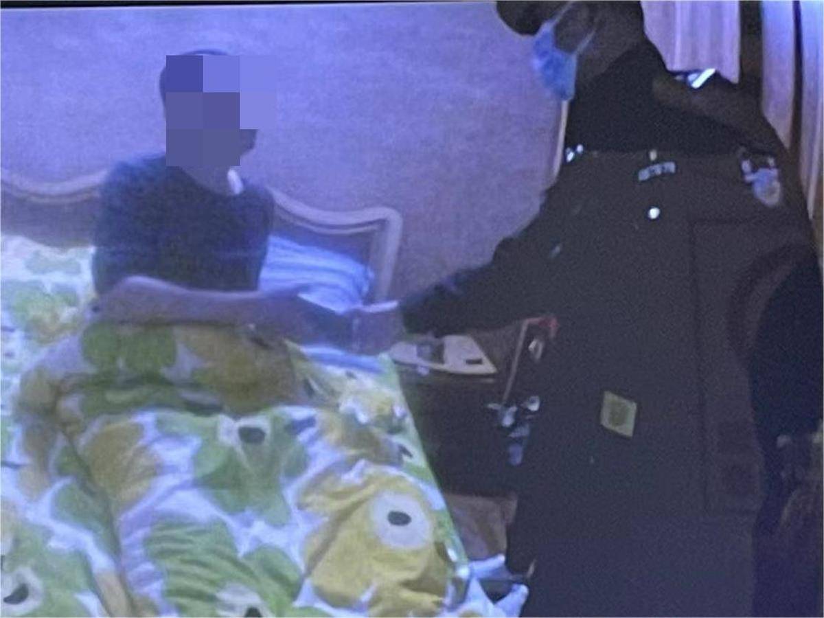 华为手机锁屏密码忘了怎么解开:醉汉遗失手机浑然不知，贴心民警上门送还手机