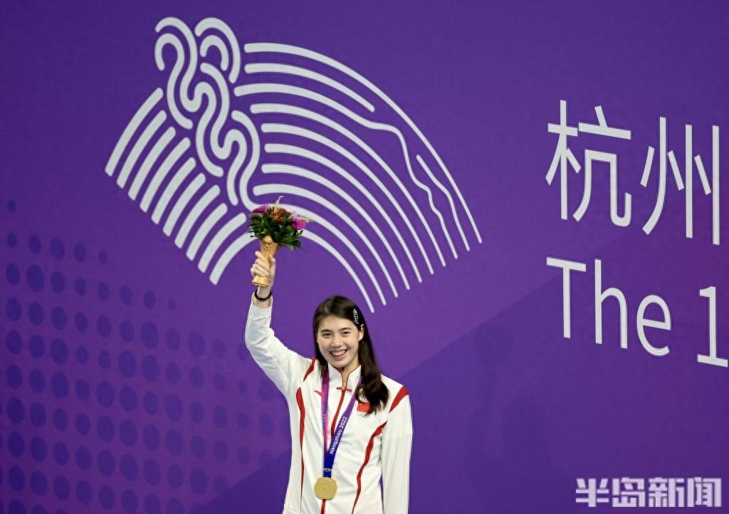 高清多图！中国游泳队一晚收获五金，半岛记者现场直击→